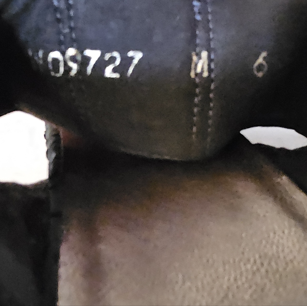 Stuart Weitzman Black Reptile Pattern Upper Cork … - image 4